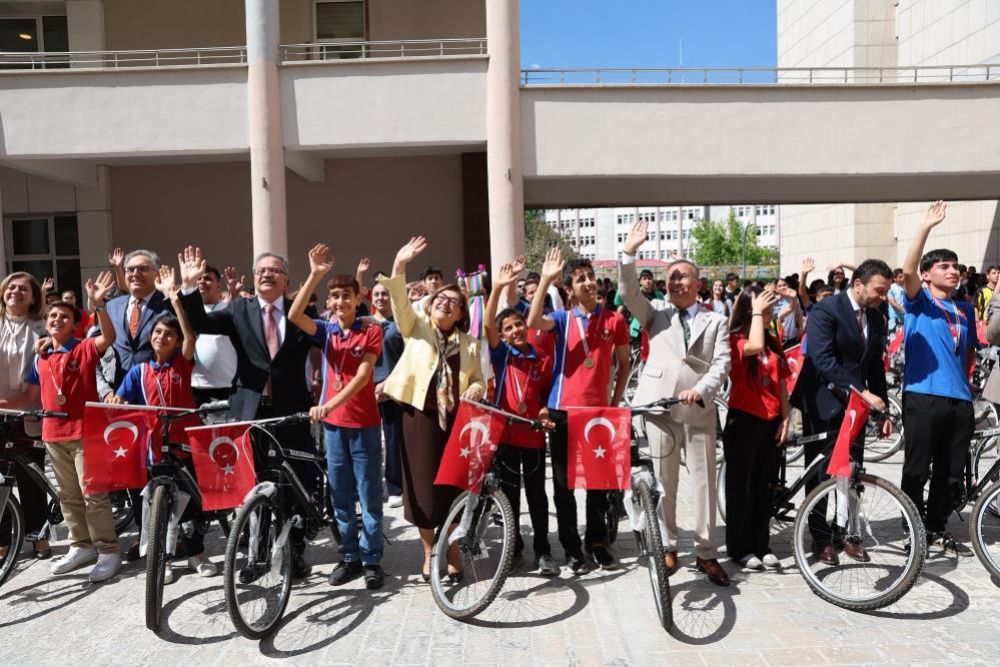 Büyükşehir1-i6a3111df4e1ea.jpg