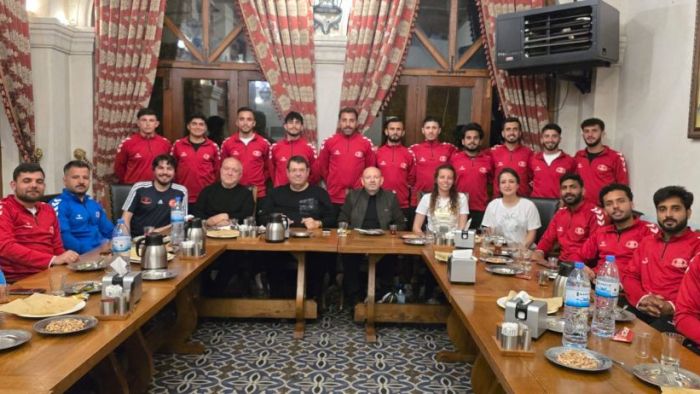 Volkan Group Sporcularına Başkan Çeker morali