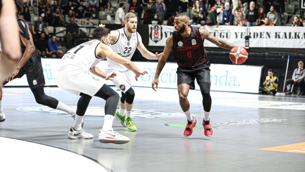 Gaziantep Basketbol, Beşiktaş’a farklı yenildi