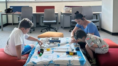 Çocuklar, yarıyıl tatilinde bilim dünyasını keşfediyor