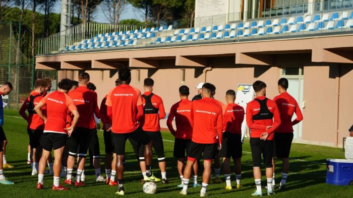 Gaziantep FK, Antalya'da çalışıyor! Hangi futbolcu kampa katılmadı?