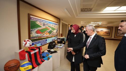 Dr. Betül Sayan Kaya Şahinbey Belediyesi’nin hizmetlerini takdir etti