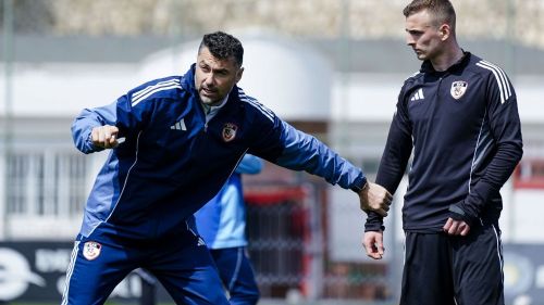 Gaziantep FK'da Burak Yılmaz'dan Kozlowski'ye ders