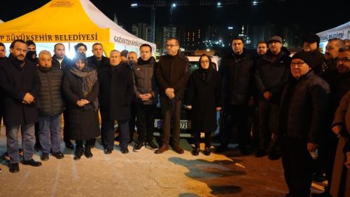  Gaziantep’te deprem şehitleri göz yaşlarıyla anıldı
