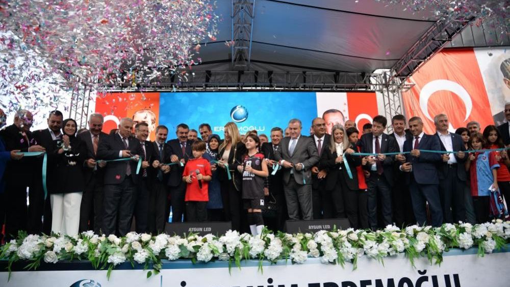 Alkışlar Erdemoğlu'na! Akçaabat Spor Kompleksi hizmete açıldı