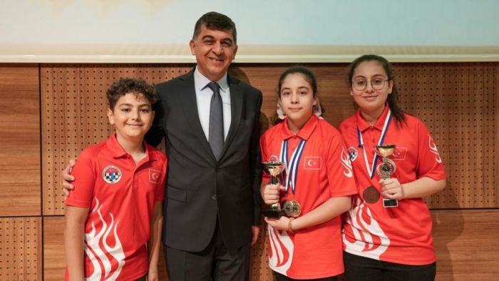 Şehitkamil’de Ay-Yıldızlı sporcular ünvan peşinde