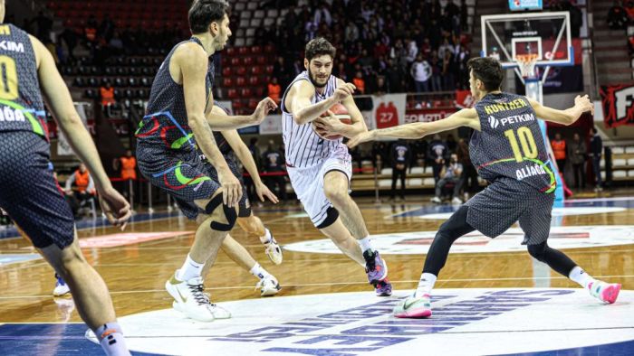 Gaziantep Basketbol, Aliağa Petkim’i rahat geçti