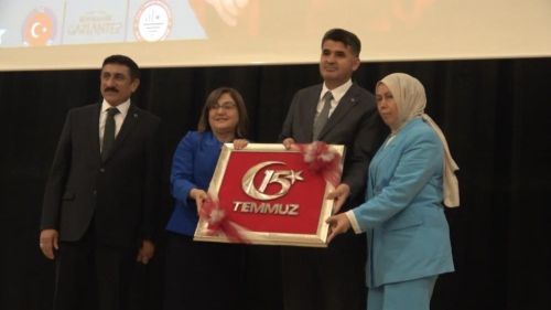 Fatma Şahin: "Milletimiz, 15 Temmuz'da iradesine sahip çıktı"
