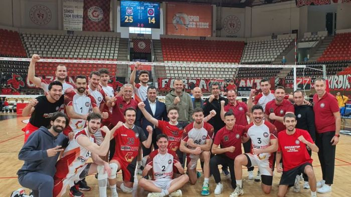 Gaziantep Gençlikspor dolu dizgin