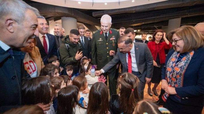 “Her Şey Gaziantep İçin” sergisi