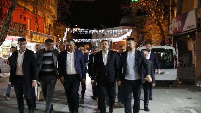 Fedaioğlu, Gaziantep’i karış karış geziyor