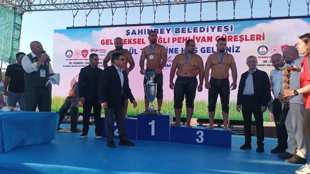  Gaziantep'te altın kemer Feyzullah Aktürk'ün
