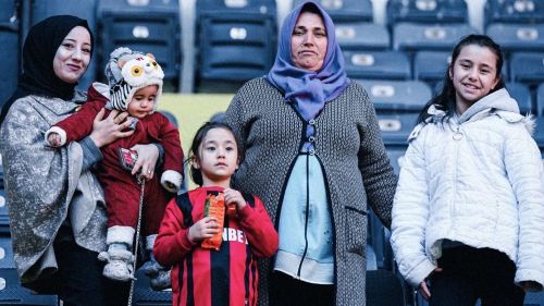 8 Mart Dünya Kadınlar Günü’nde tribünler renklendi