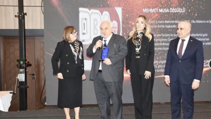 Musa Özgüçlü'ye "Sağlığa En Büyük Yatırım Yapan Hayırsever" ödülü