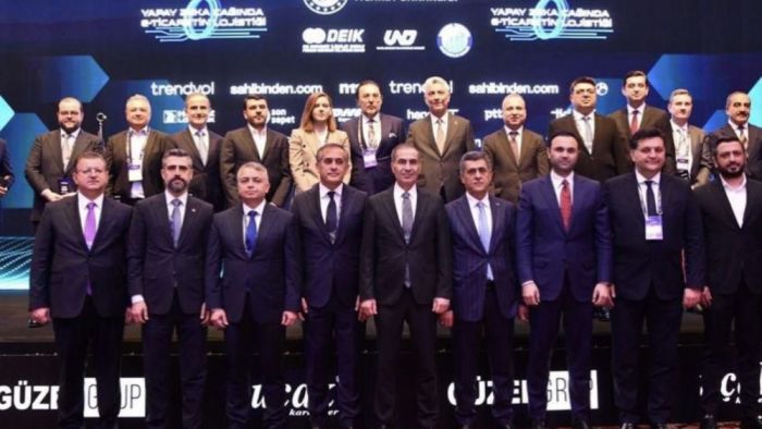 Ticaret Bakanı Ömer Bolat’tan Altunkaya Group’a Plaket