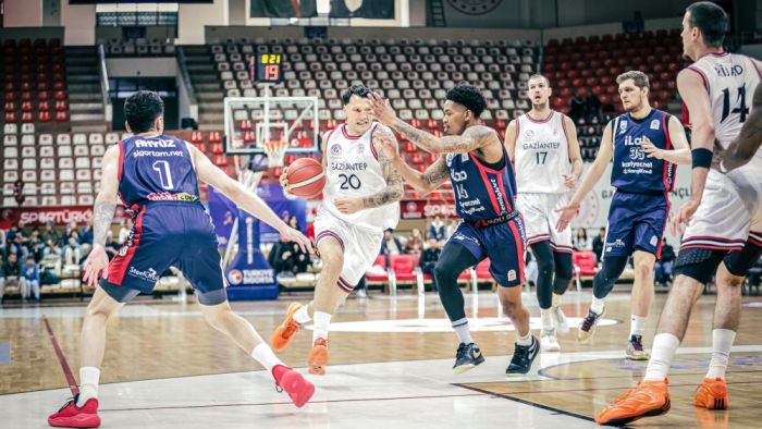 Gaziantep Basketbol 83-73 kazandı