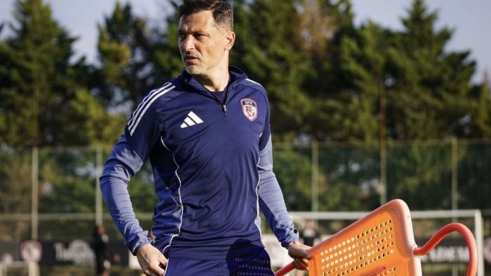 Mirel Radoi’den Gaziantep FK’ya taktik dersi