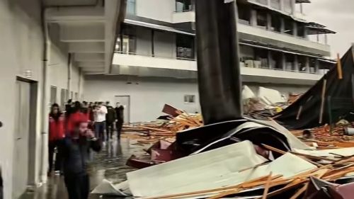 Gaziantep’te Şiddetli Fırtına Felaketi.. Çatı Uçtu, Yaralılar Var