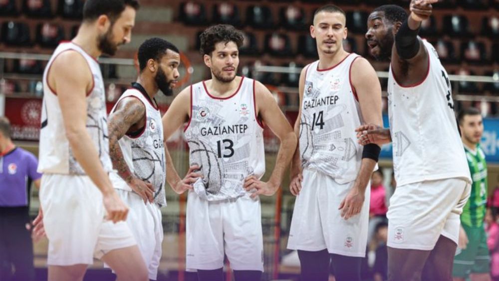 Gaziantep Basketbol seriye bağladı