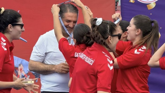 Polisgücü’nün Sultanları madalyaları Kaplan’a verdi