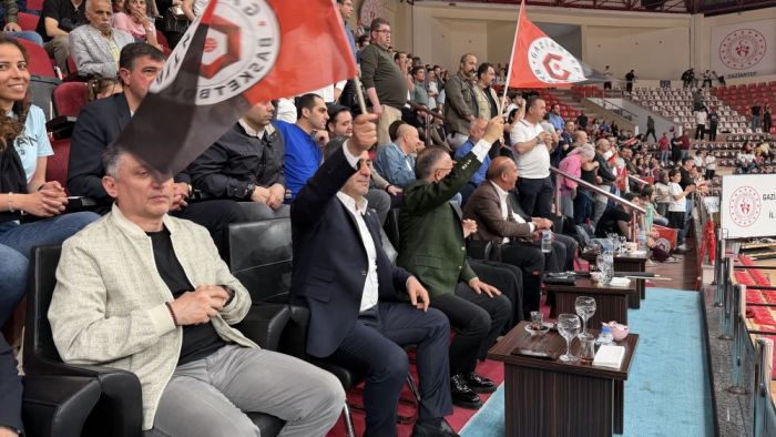Bozgeyik ve Çeber’in final coşkusu