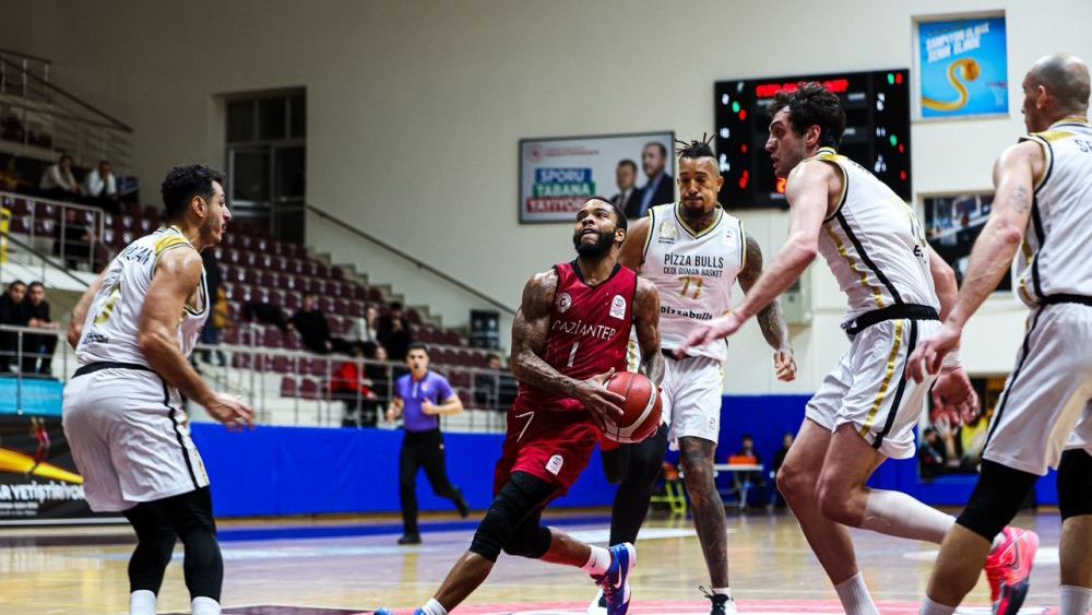 Gaziantep Basketbol tam gaz ileri