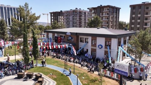 Alkışlar Uslu ailesine! Meral-Beyhan Uslu Alzheimer Merkezi Açıldı
