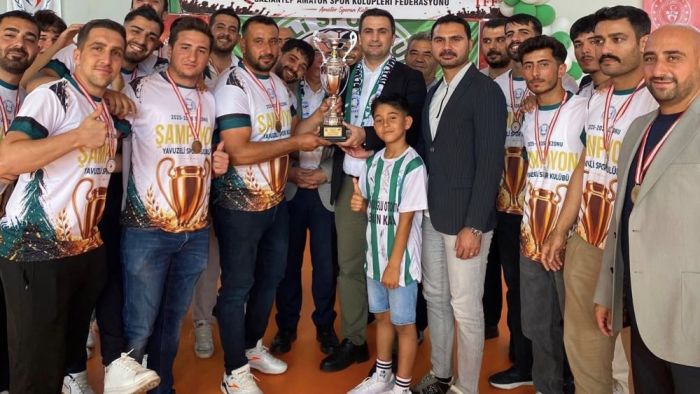 Yavuzeli Ayakta! Namağlup Şampiyon Yavuzelispor İçin Coşkulu Kutlama