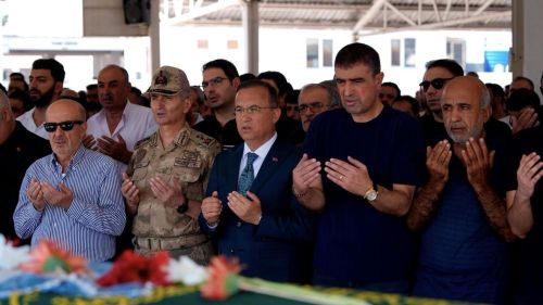 Gözyaşları Hazal Tosyalı İçin