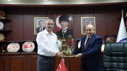 Kenan Uygur’dan GESOB Başkanı Ünal Akdoğan’a Hayırlı Olsun Ziyareti
