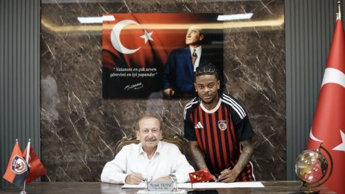 Gaziantep FK’ya Championship’den genç yıldız