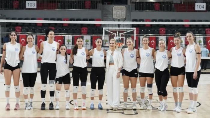 Sevgi Erdemoğlu’ndan Merinos’un Sultanlarına moral desteği