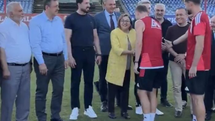 Gaziantep FK kaptanı Maxim ile Fatma Şahin’den dikkat çekici hareket