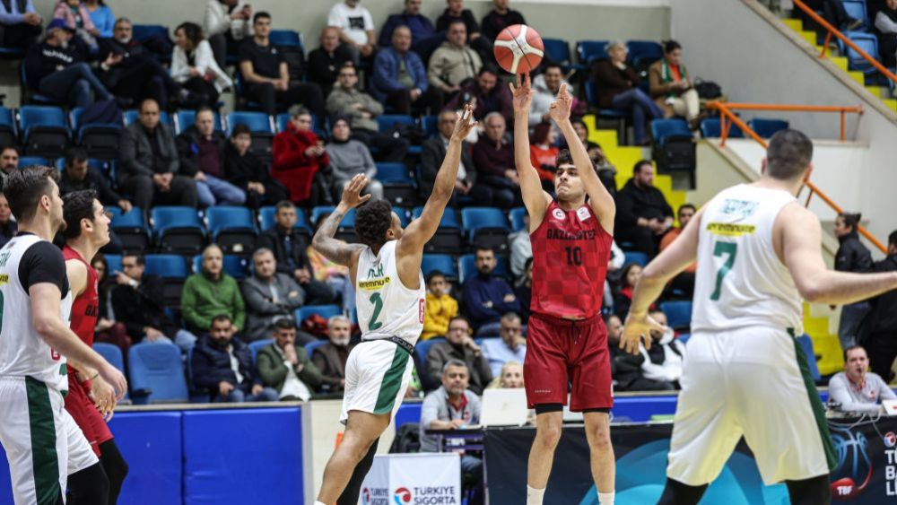 Gaziantep Basketbol farklı kazandı