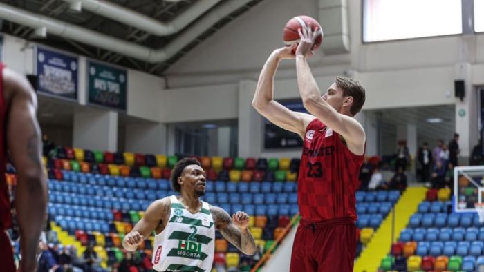 Gaziantep Basketbol kritik maçta kazandı