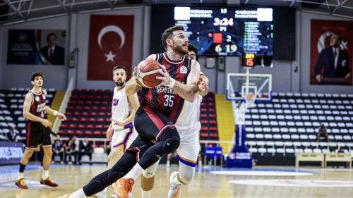 Gaziantep Basketbol farklı kazandı 62-84