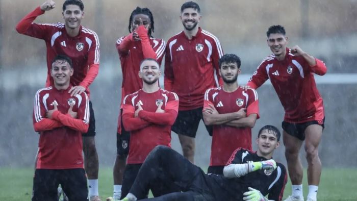 Gaziantep FK’da kırımızı takım kazandı