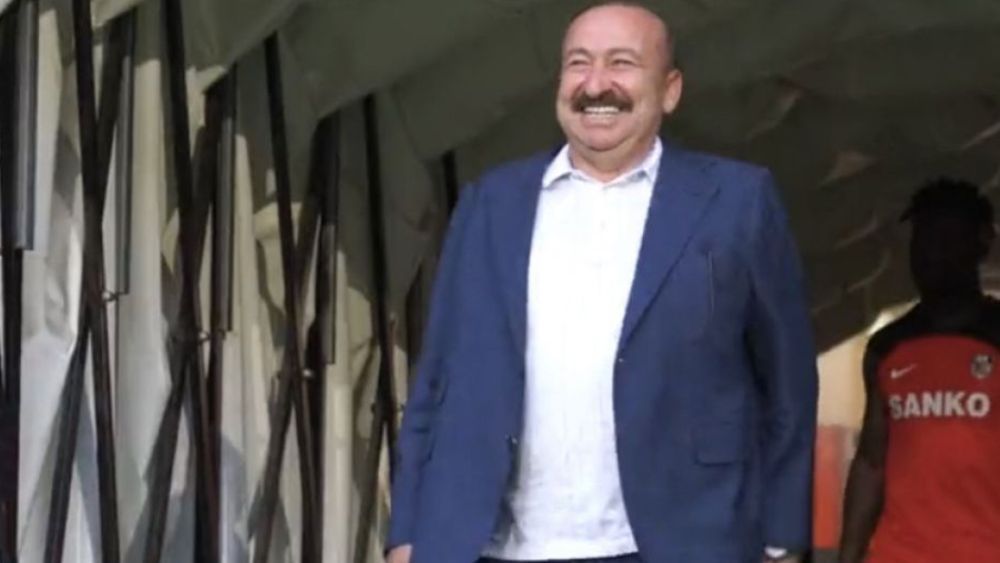 Gaziantep FK'da Başkan Yılmaz, oyuncuları kutladı