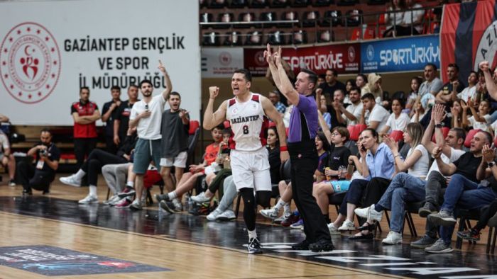 Gaziantep Basketbol avantajı yakaladı 98-92