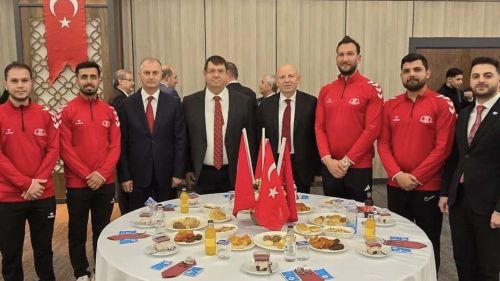 Cumhuriyet Resepsiyonunda Volkan Group fırtınası