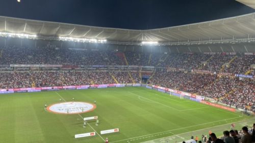 Gaziantep tribünlere akın etti