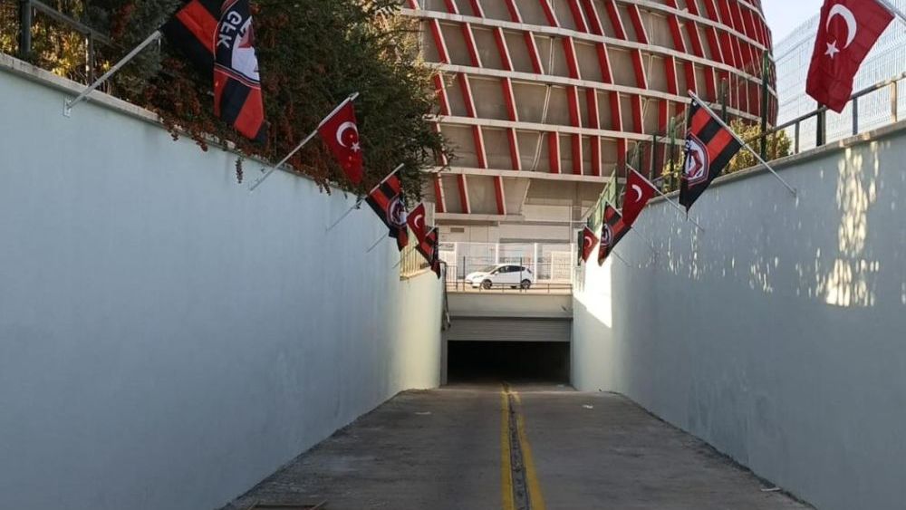 Gaziantep Büyükşehir Stadyum’u şölene hazırlanıyor