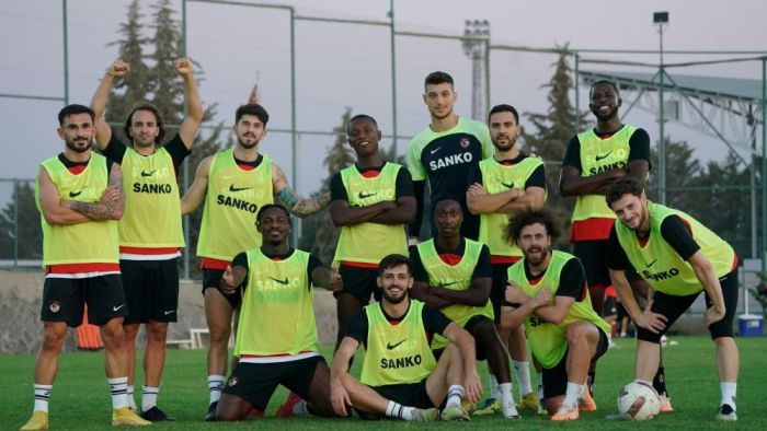 Gaziantep FK’da yüzler gülüyor