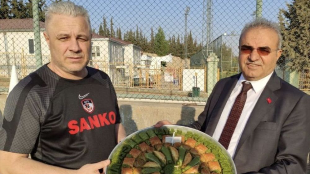 Ayaz’dan Samsun maçı öncesi Gaziantep FK'ya baklava dopingi