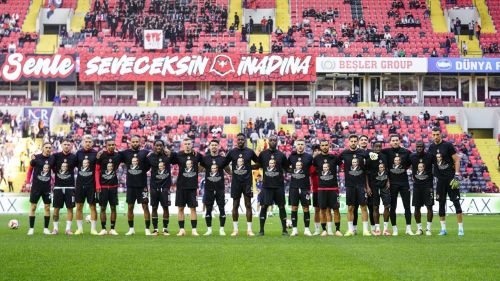 Saygı ve özlemle anıyoruz!