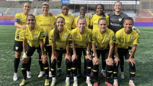 Turkcell Kadın Futbol Süper Ligi’nde derbi heyecanı
