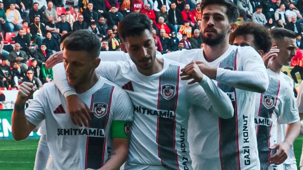 Alexandru Maxim, penaltıyı affetmiyor