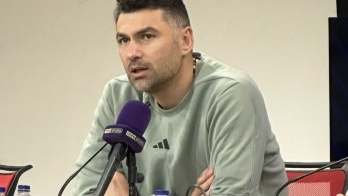 Burak Yılmaz'dan ayrılık kararı, "Küfür yemeyi hak etmedim"