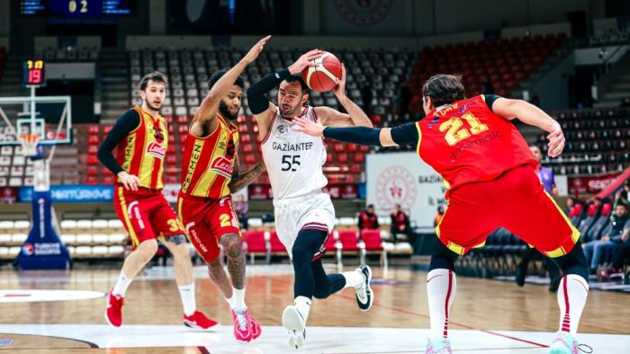 Gaziantep Basketbol yarı finalde