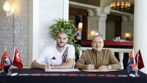 Gaziantep FK’da Nihad Mujakic imzayı attı